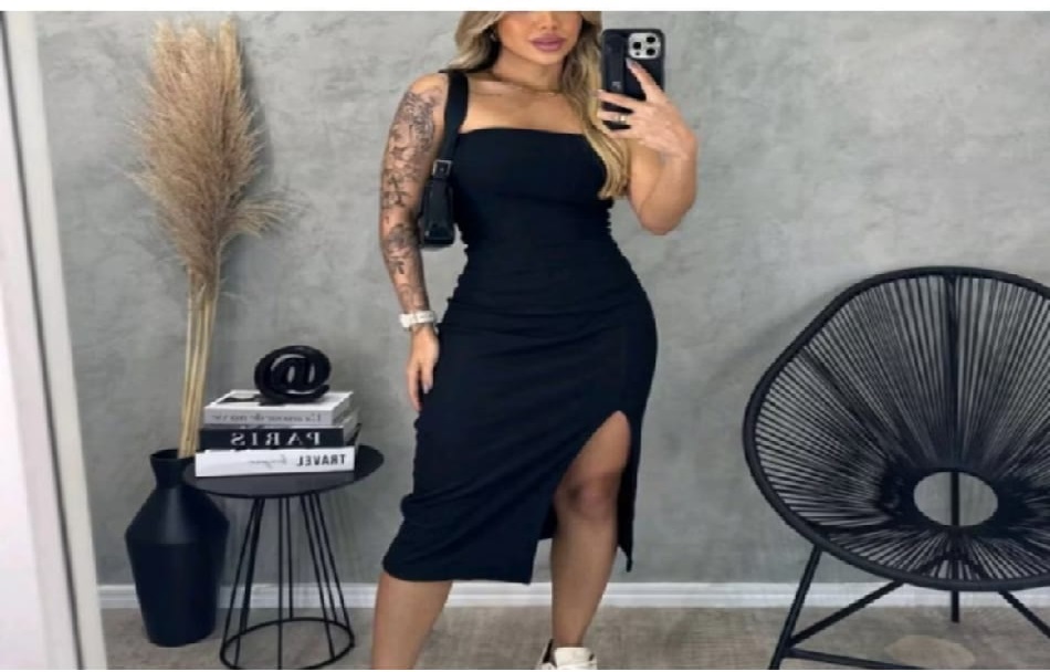 Confira Vestido Tomara que Caia Canelado Midi com Fenda - Elegância e Ousadia com 62% de desconto! Somente R$18,62 - R$19,60. Encontre na Shopee agora!